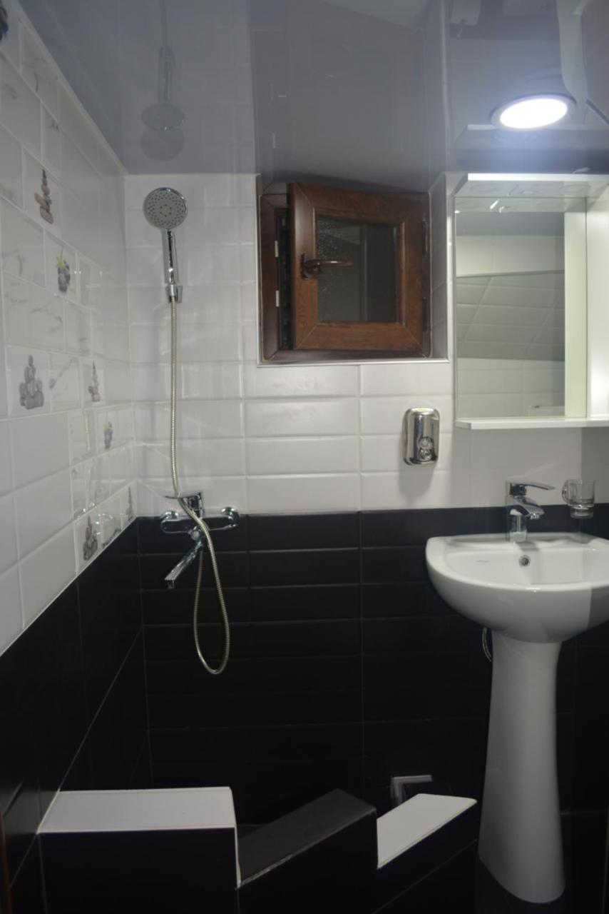 Golden Way Otel Tiflis Dış mekan fotoğraf